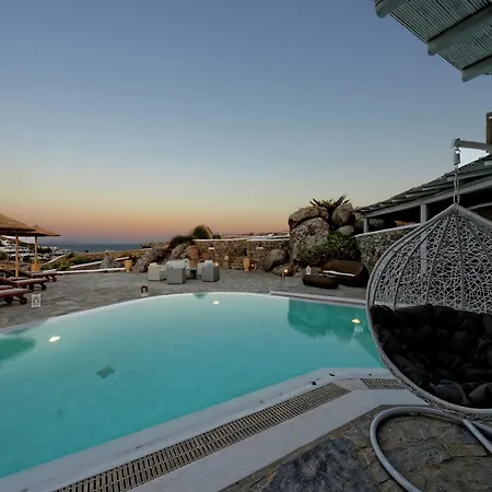 Villa In Mykonos With Sea View And Pool